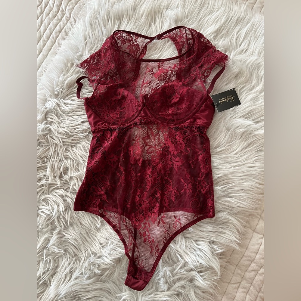 💘 Fredrick's Laced One Piece